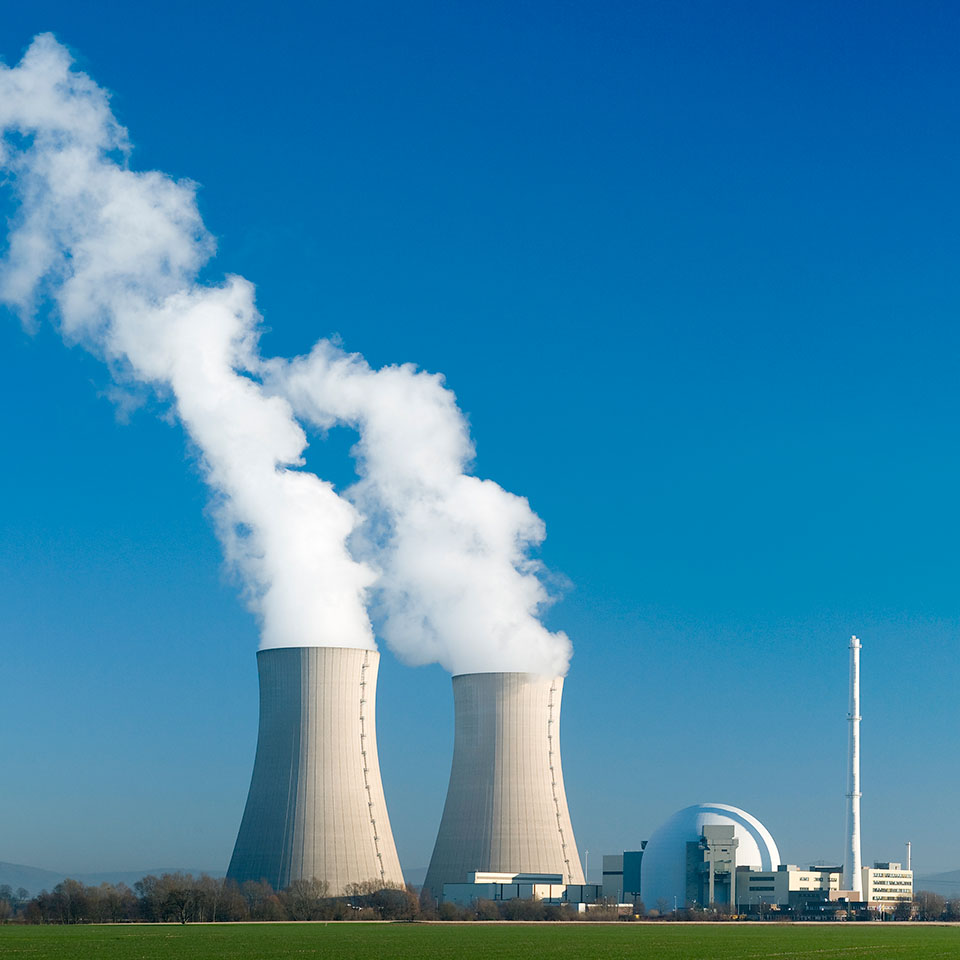 Nuclear power plant cooling tower